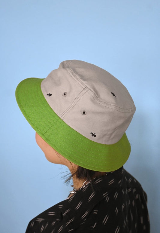 HO HOS HOLE IN THE WALL - "Ants on Your Hat" bucket hat ▲Grey▼Green colorway combo